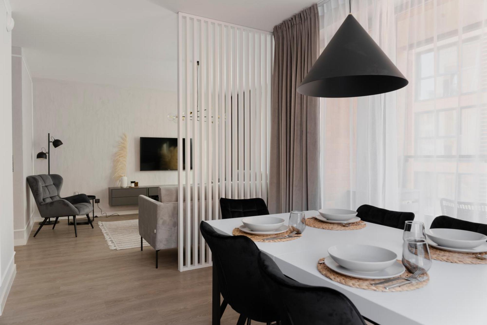 Scala 60D City Center Apartments With Parking By Lion Apartments Γκντανσκ Εξωτερικό φωτογραφία